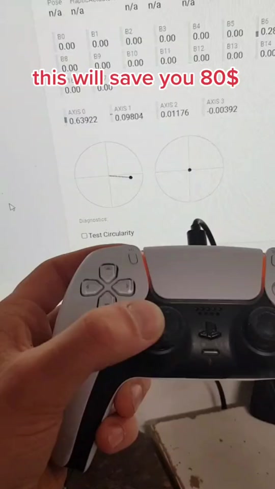 PS5 Controller Analogstick Reparatur mit Isopropanol und Stickzange