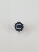 Schwarze PS5 Viereck Taste mit weißem Symbol und transparenten Führungsnasen