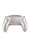 Silberne PS5 Controller Rückschale mit glänzendem Finish und ergonomischen Griffen