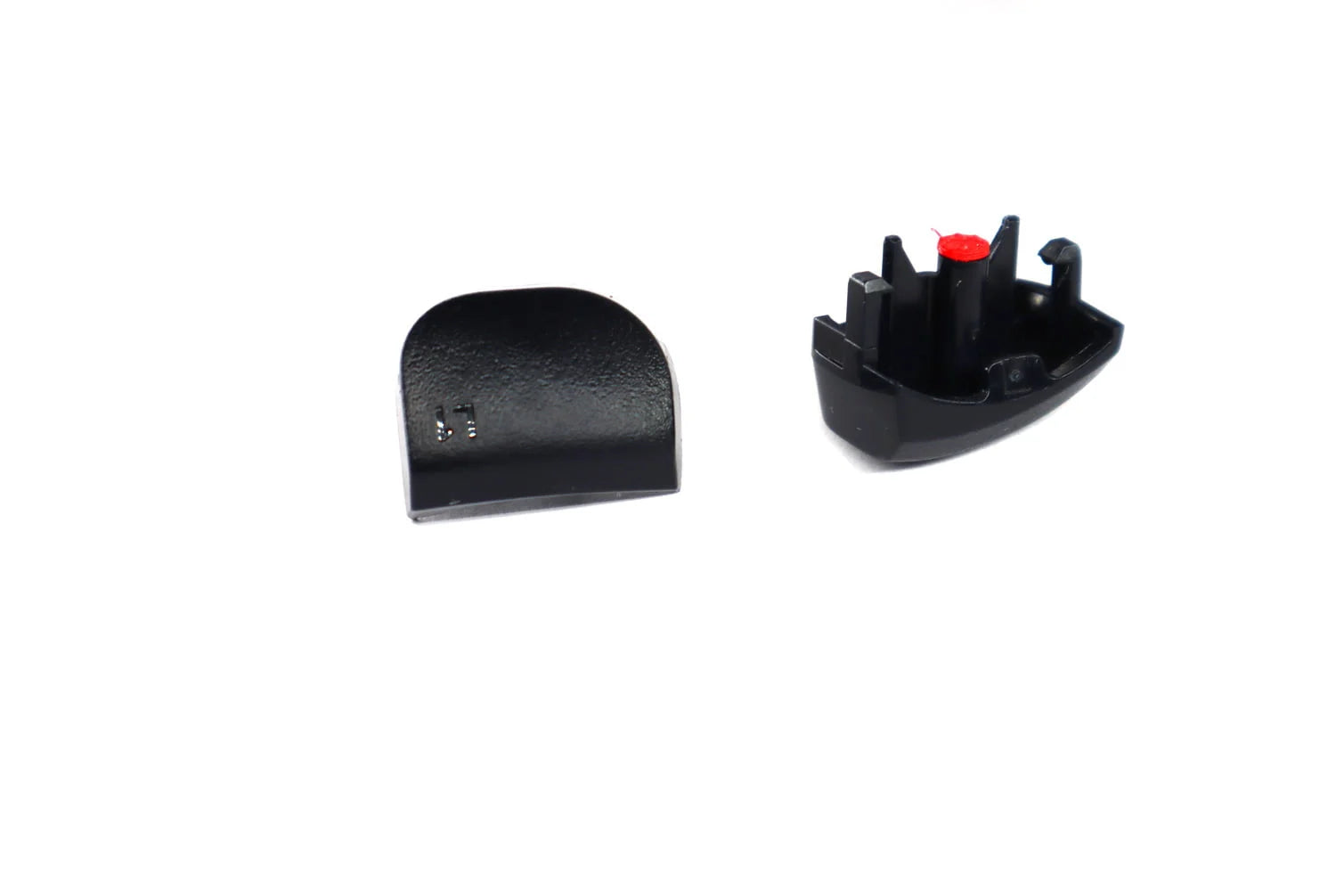 Smartbumper Kappen und Gehäuse mit rotem Druckknopf im Detail