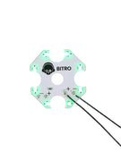 Sternförmige Leiterplatte mit grünen LEDs und zwei schwarzen Kabeln für PS5 Controller Actionstasten