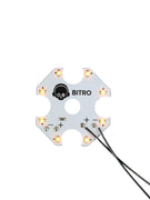 Weiße kreuzförmige Leiterplatte mit acht orange leuchtenden LEDs und schwarzem BITRO Logo für PS5 Controller Actiontasten