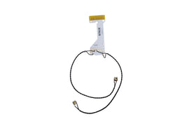 Weisse Leiterplatte mit gelbem Flex-Connector und zwei angeschlossenen Metalltastern fuer PS5 Controller