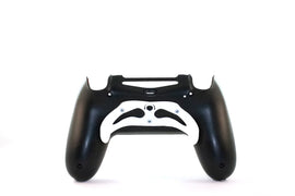 Weißes PS4 Hammerhead Paddle mit schwarzen Tastenflächen am PS4 Controller