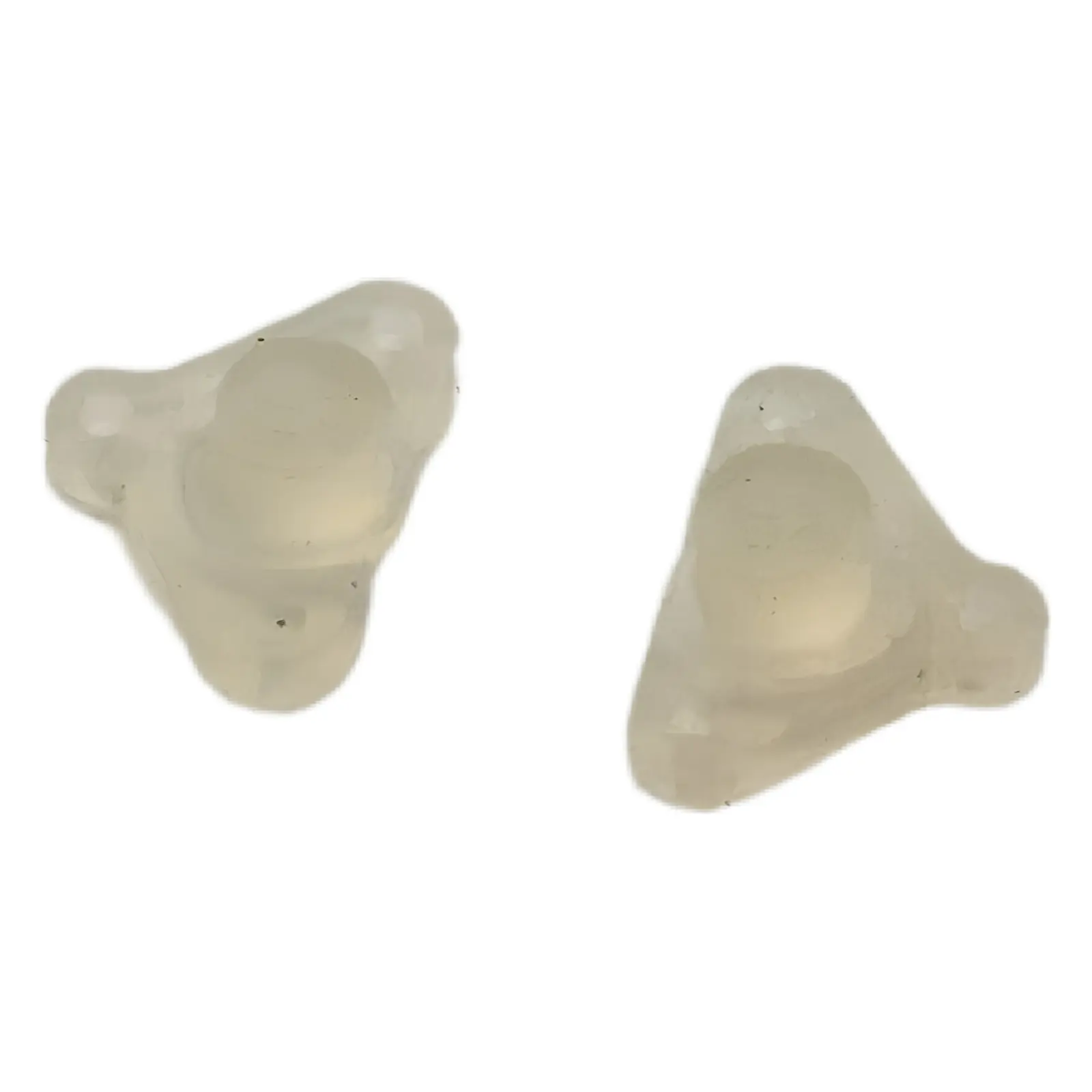 Zwei hellgraue originale PS5 Silikonpads für Share und Option Tasten mit dreieckiger Grundform